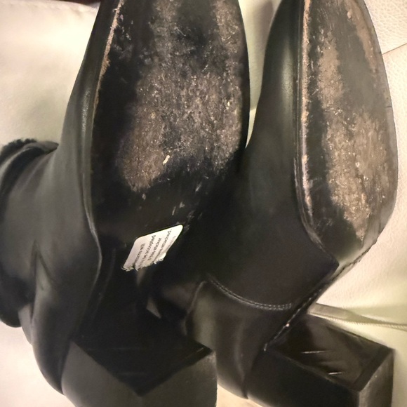 BURBERRY black leather booties 🔥🔥🔥 - Picture 14 of 15